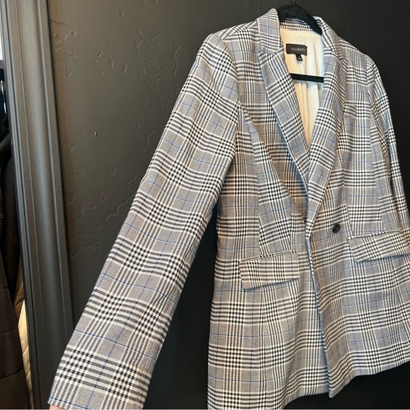 Talbots Blazer Cotton Blend Gray 4 Suits Academia Preppy
Plaid Blazer - Picture 8 of 11